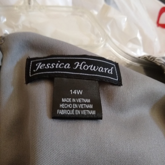 Dress - Picture 3 of 3